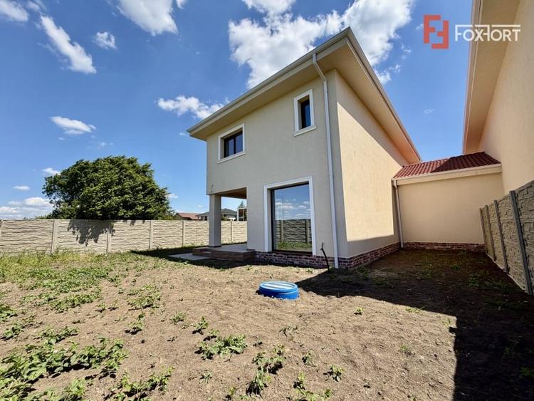 Duplex cu 4 camere cu Canalizare în Dumbrăvița