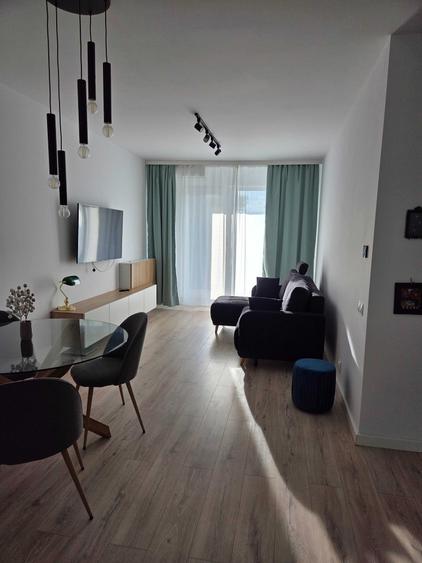 Apartament cu 2 camere semidecomandat în Bucureștii Noi