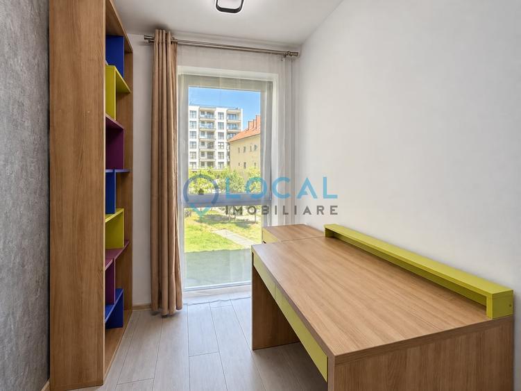 Apartament cu 2 camere semidecomandat, mobilat în Mărăști