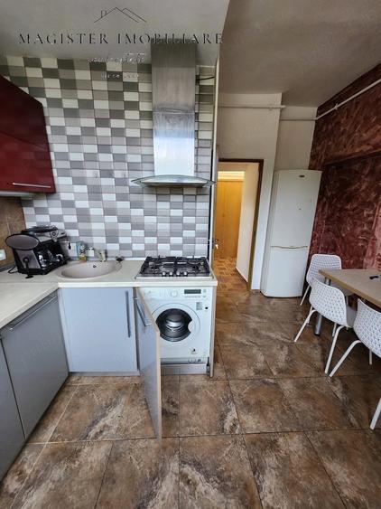 Apartament cu 3 camere semidecomandat în Luncă