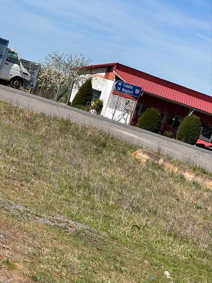 Spațiu comercial, de 1,000 mp, în Punghina