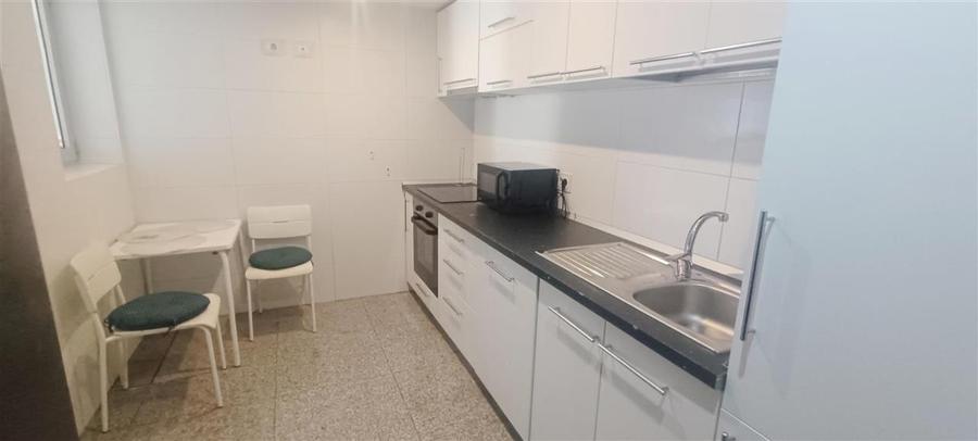 Apartament cu 2 camere decomandat, mobilat în Arcul de Triumf