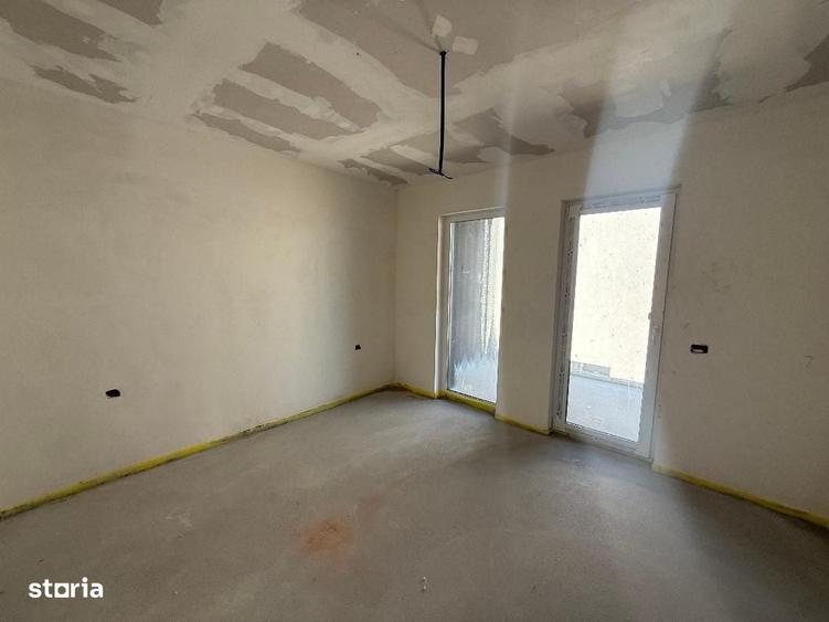 Casă cu 4 camere cu Teren 250 Mp în Central