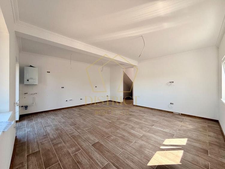 Duplex cu 4 camere cu Canalizare în Moșnița Veche