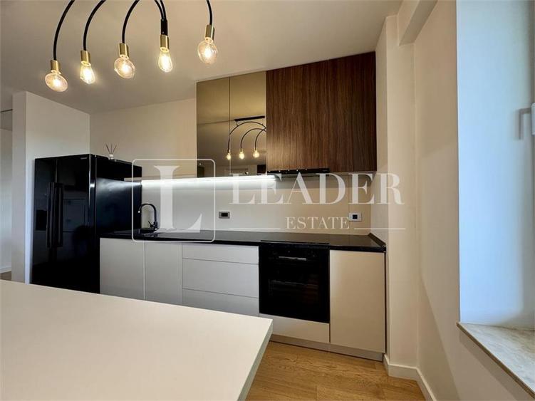 Apartament cu 3 camere decomandat, mobilat în Barbu Văcărescu