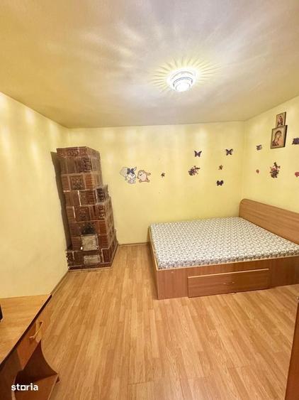Casă cu 4 camere în Uiești