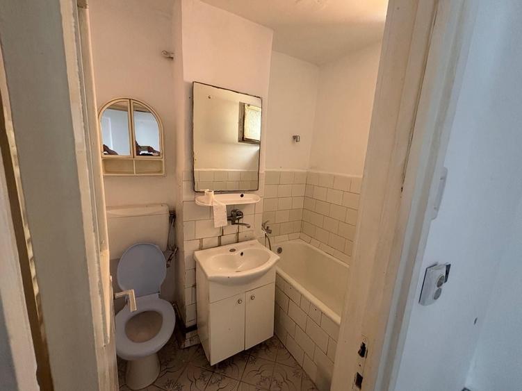 Apartament cu 2 camere decomandat în Mărăței