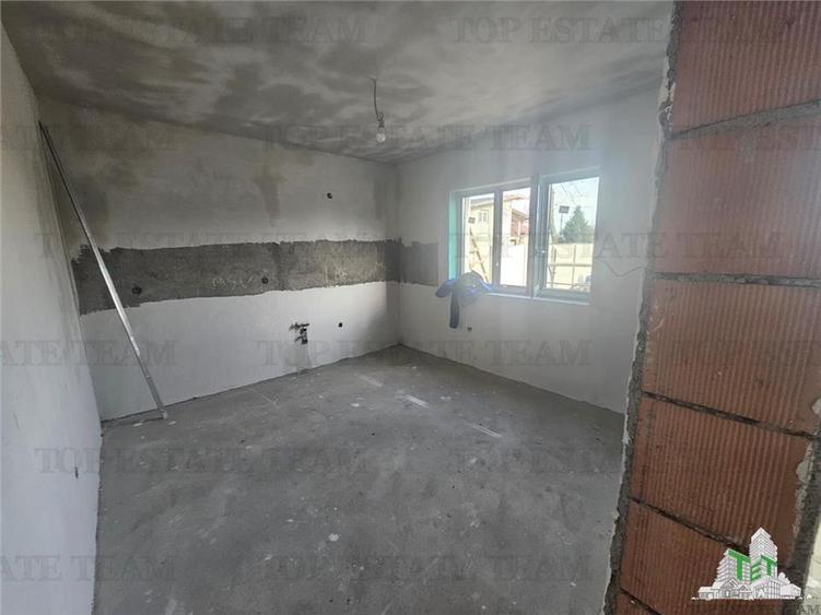 Casă individuală cu 4 camere cu Teren 464 Mp în Bâcu