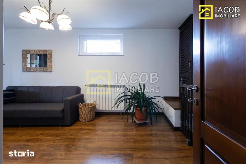 Casă cu 4 camere cu Teren 1000 Mp în Măgura