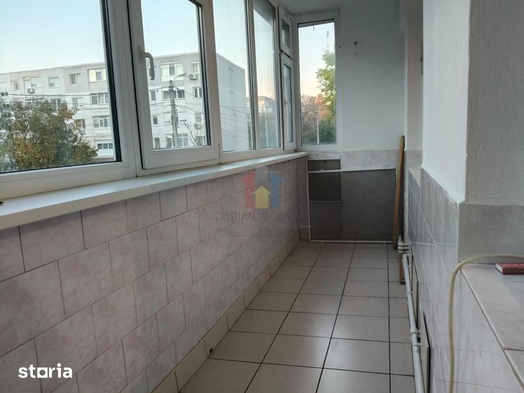 Apartament cu 2 camere semidecomandat în Hipodrom
