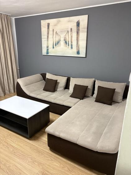 Apartament cu 2 camere decomandat în Basarabia
