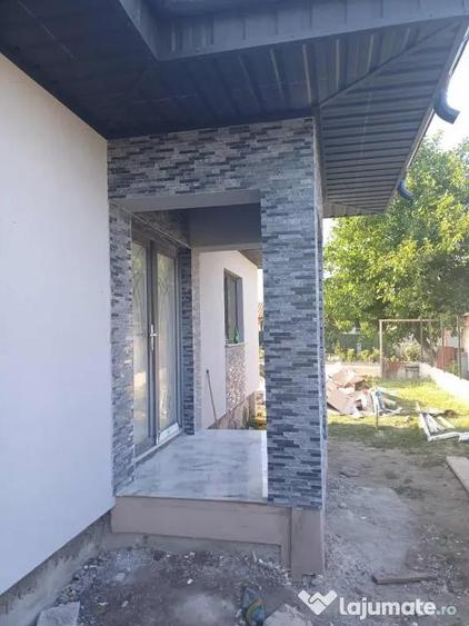 Casă cu 4 camere în Schela