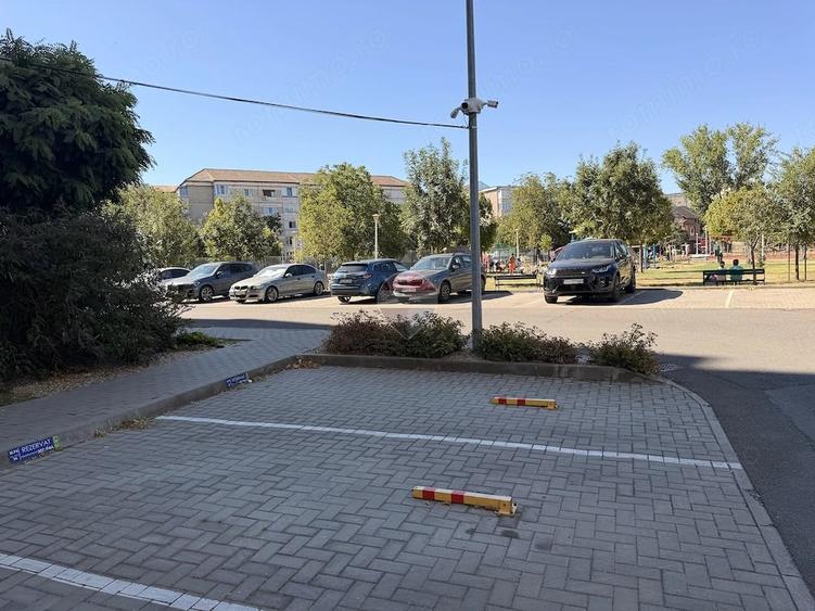 Apartament cu 3 camere decomandat în Orașul Nou