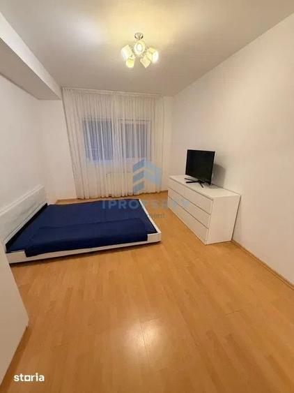 Apartament cu 3 camere decomandat, mobilat în Central