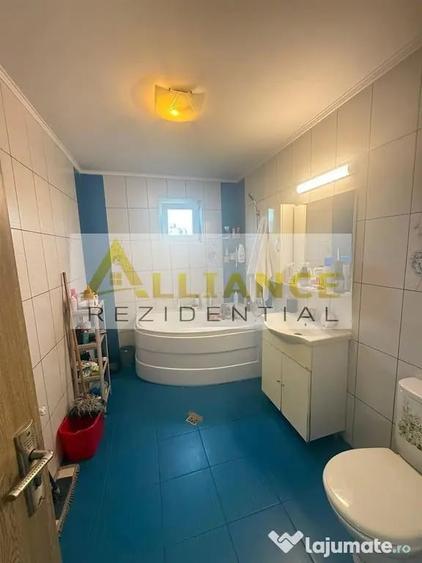 Apartament cu 2 camere decomandat în Berceni