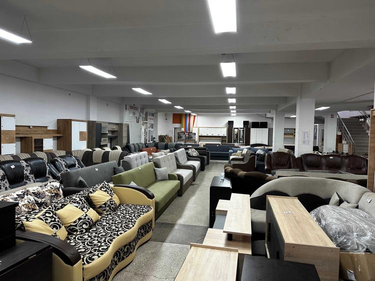 Spațiu comercial, de 860 mp, în Central