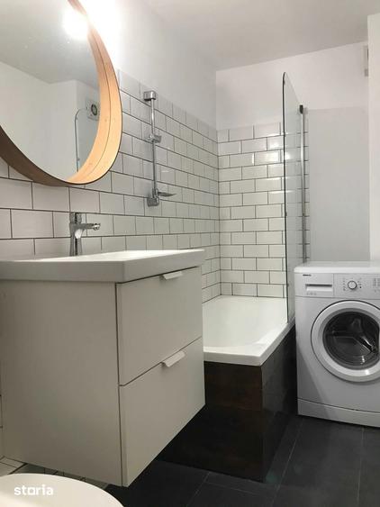 Apartament cu 3 camere decomandat în Berceni