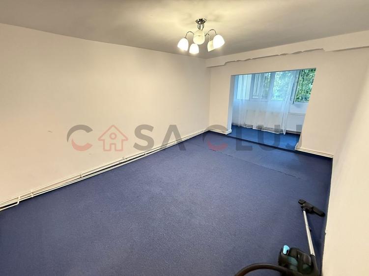 Apartament cu 3 camere decomandat, mobilat în Zorilor