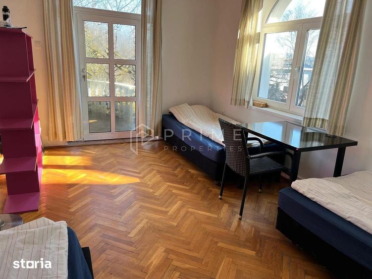 Casă cu 4 camere cu Teren 2000 Mp în Corunca