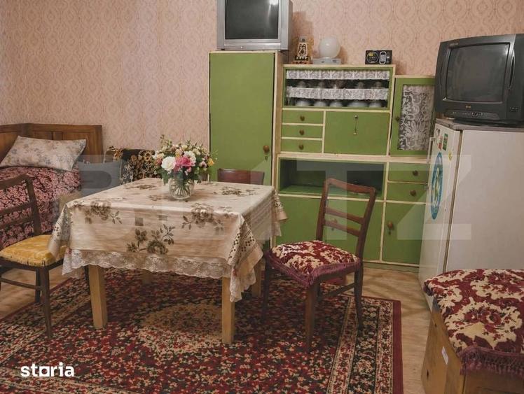 Casă cu 2 camere cu Teren 4706 Mp în Central