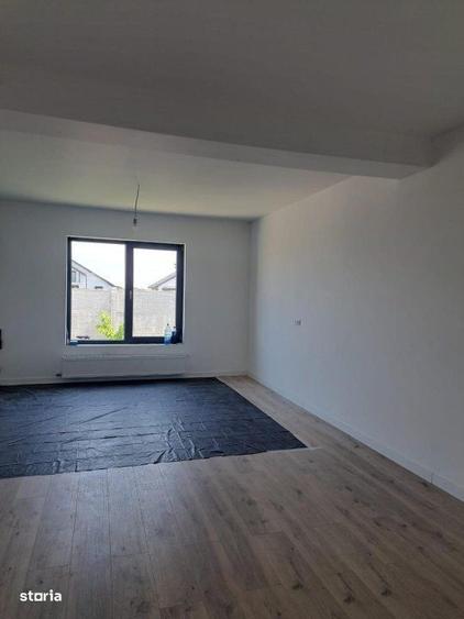 Casă cu 3 camere în Vârteju