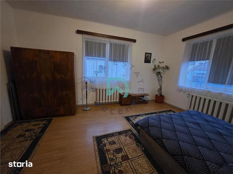Apartament cu 2 camere decomandat, mobilat în Lupeni