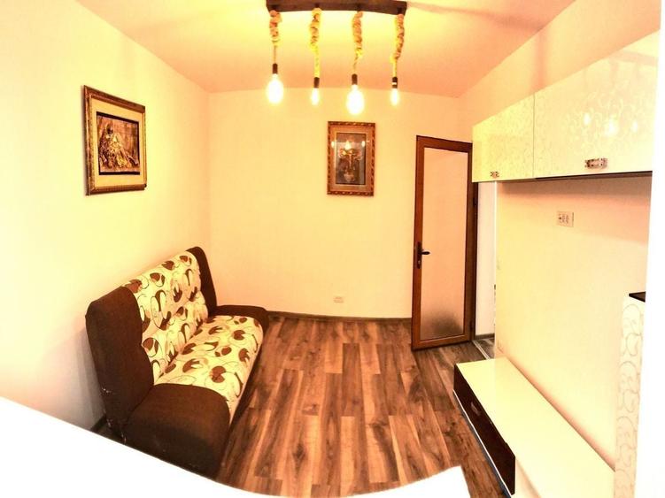 Apartament cu 2 camere decomandat în Micro 20