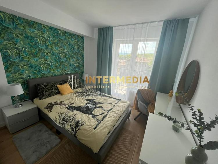 Apartament cu 3 camere decomandat, mobilat în Central