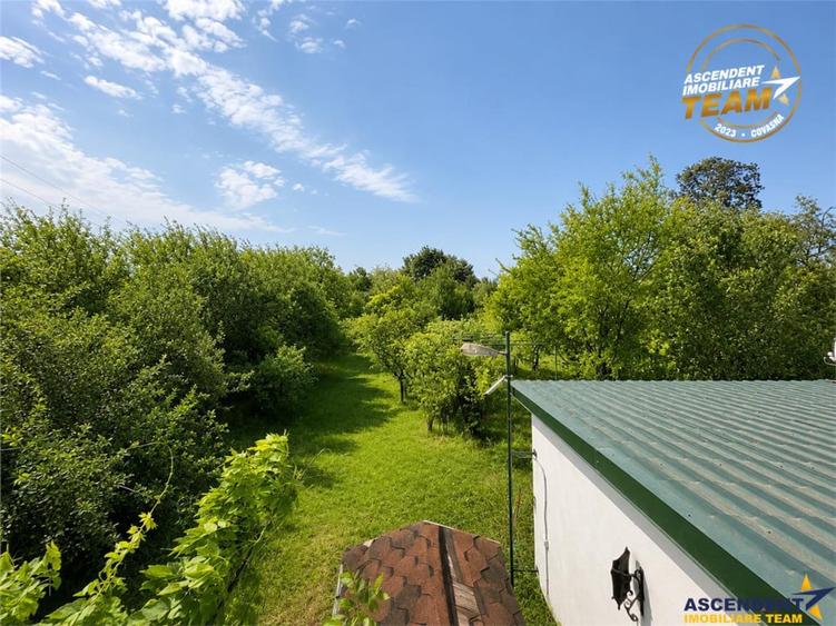 Casă cu 4 camere cu Teren 2200 Mp în Băcel