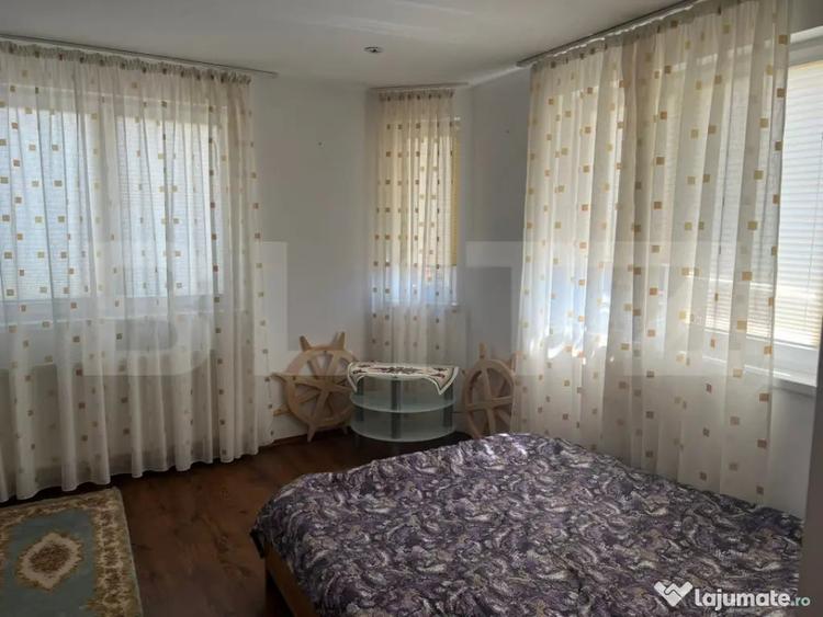 Casă cu 7 camere cu Teren 1083 Mp în Reghin