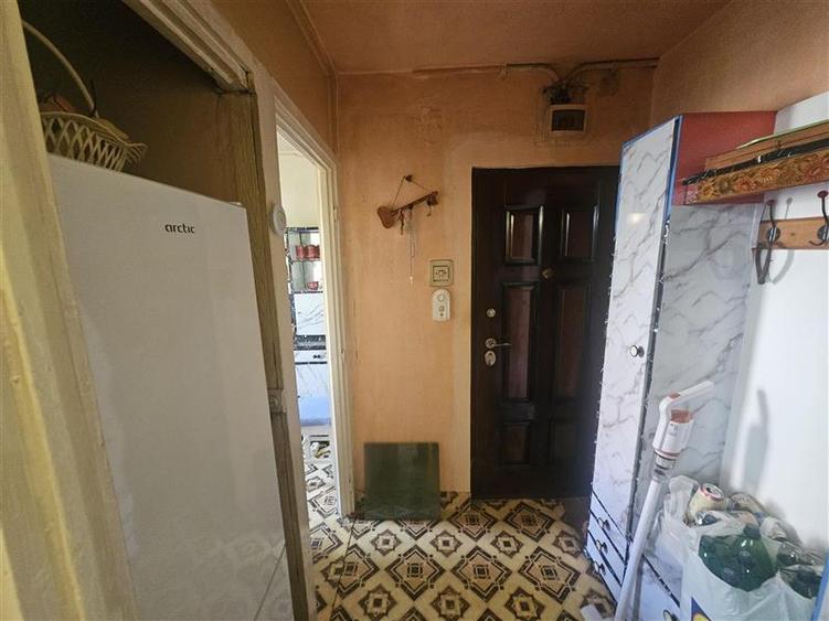 Apartament cu 2 camere semidecomandat în Micro I