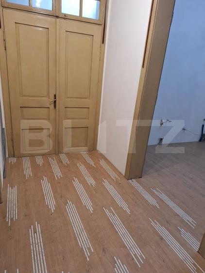 Spațiu comercial, de 100 mp, în Central