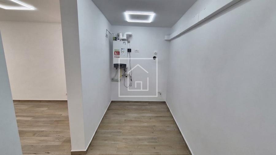 Spațiu comercial, de 46 mp, în Central