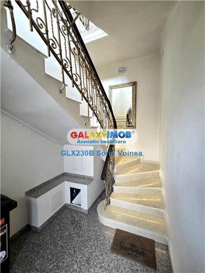 Apartament cu 4 camere semidecomandat, mobilat în Unirii
