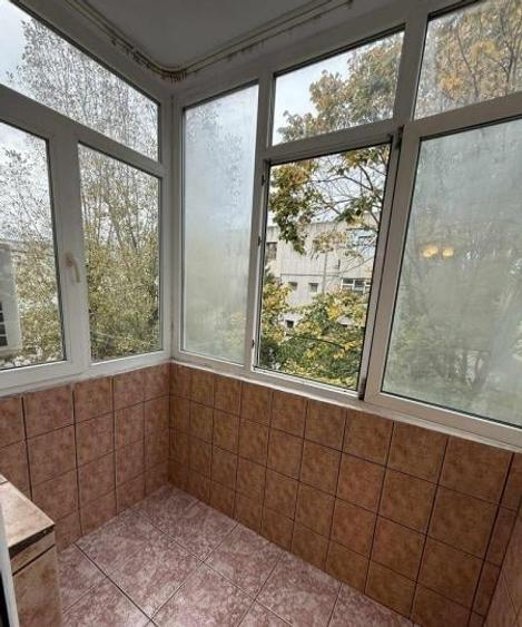 Apartament cu 2 camere semidecomandat, mobilat în City Park Mall