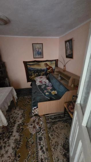 Casă cu 5 camere cu Teren 747 Mp în Gropeni