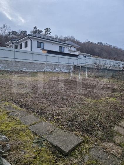 Casă individuală cu 6 camere cu Canalizare în Unirii