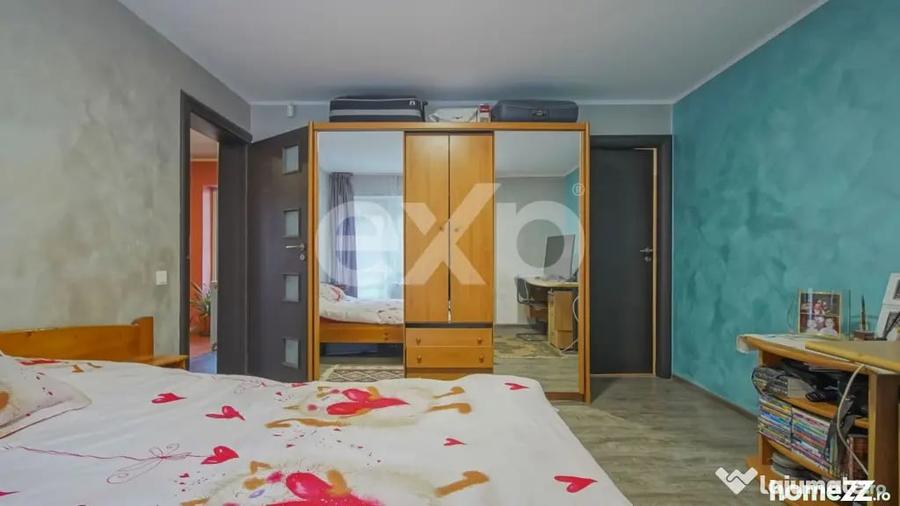 Casă cu 7 camere cu Teren 698 Mp în Dâmbul Morii