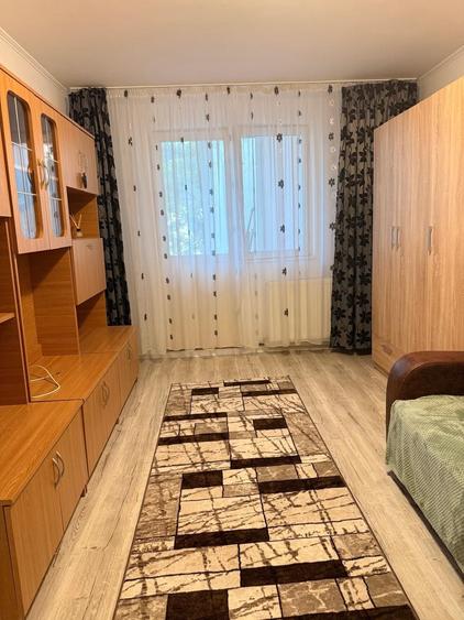 Apartament cu 2 camere decomandat în Electroprecizia