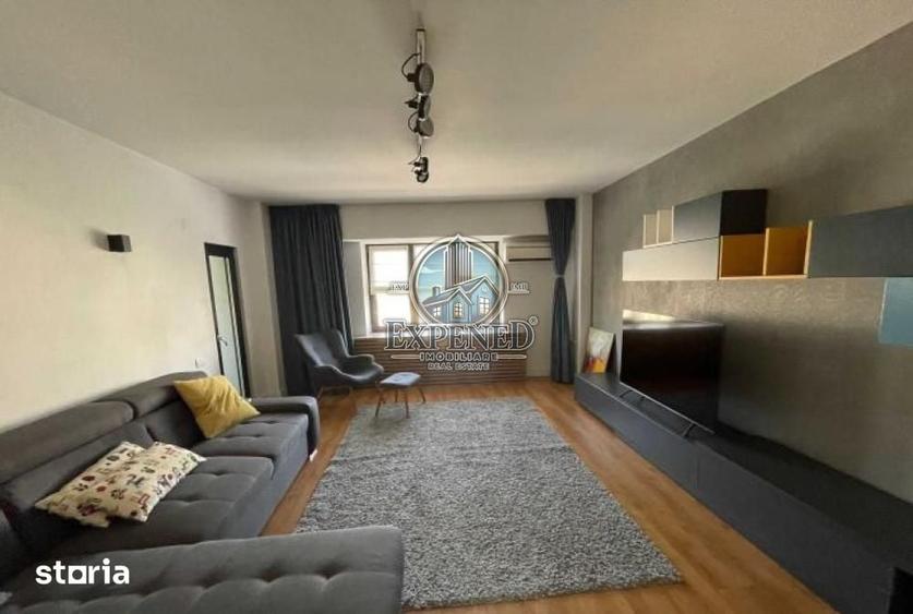Apartament cu 3 camere decomandat în Tineretului