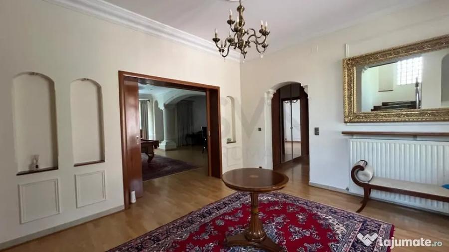 Vila Deosebita cu piscina Erou Iancu Nicolae - 9