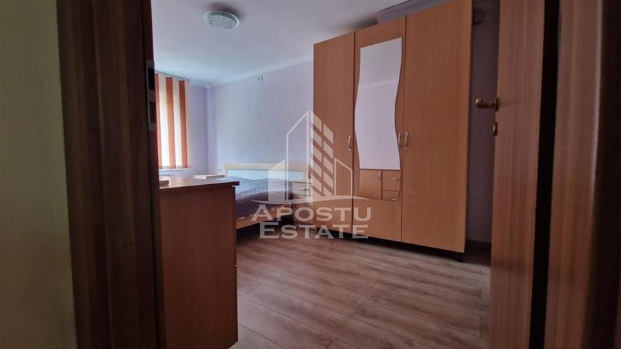 Casă individuală cu 3 camere cu Canalizare în Ultracentral