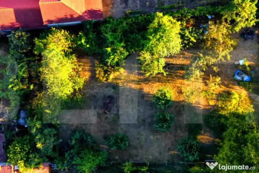 Casă cu 3 camere cu Teren 1680 Mp în Cetate