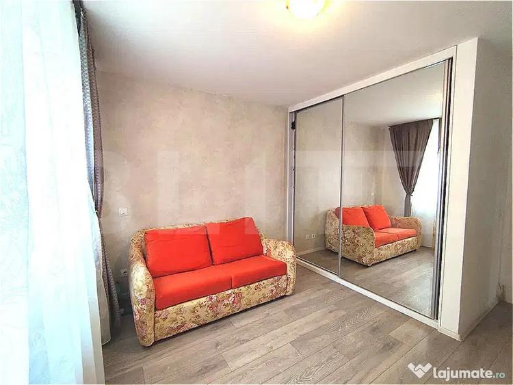 Apartament cu 2 camere semidecomandat, mobilat în Central