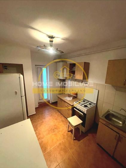 Apartament cu 3 camere decomandat, mobilat în Dacia