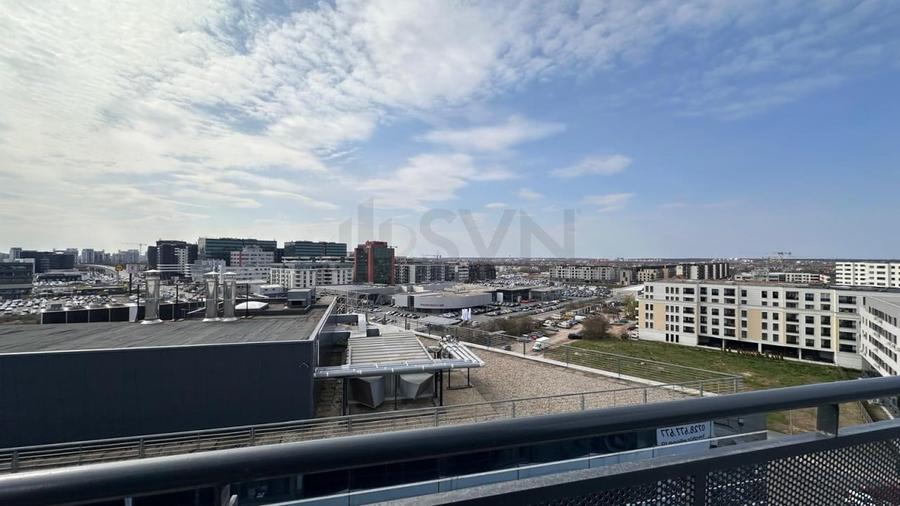 Apartament cu 4 camere decomandat în Pipera