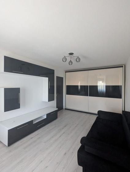 Apartament 2 camere decomandat cu loc de parcare - 1