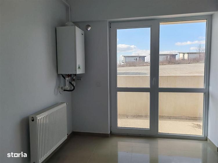 Apartament cu 3 camere semidecomandat în Uricani