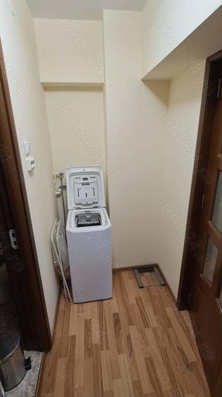 Apartament cu 3 camere semidecomandat în Universitate