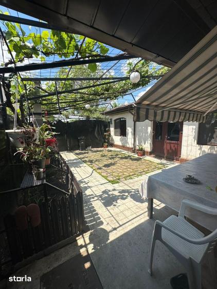 Casă cu 7 camere cu Teren 189 Mp în Plantelor